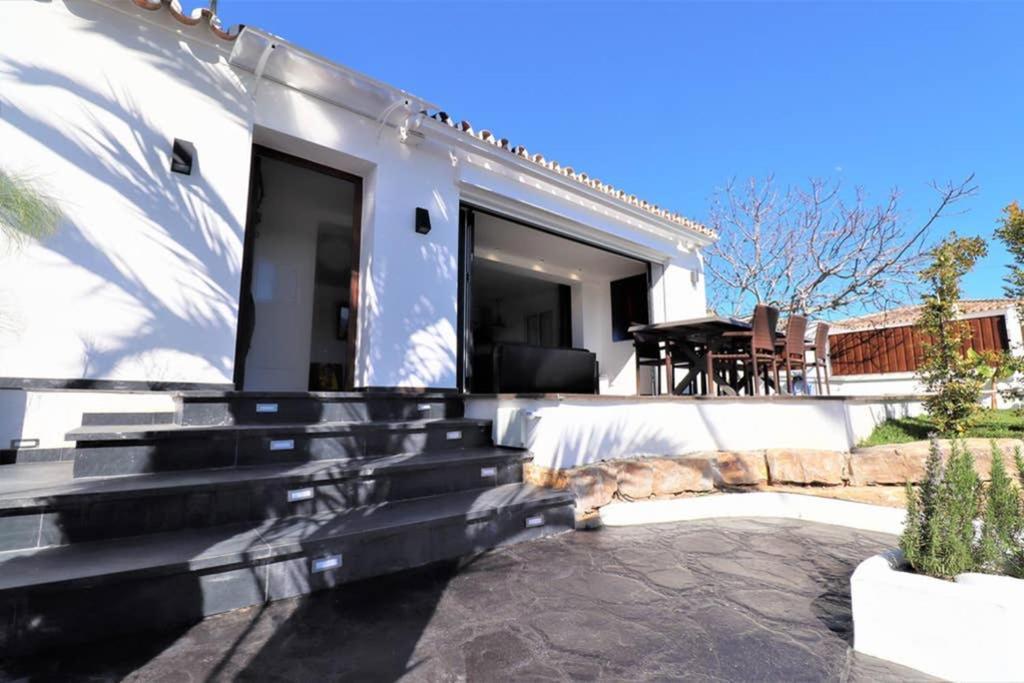 Hoyo 19 Villa มาร์เบยา ภายนอก รูปภาพ